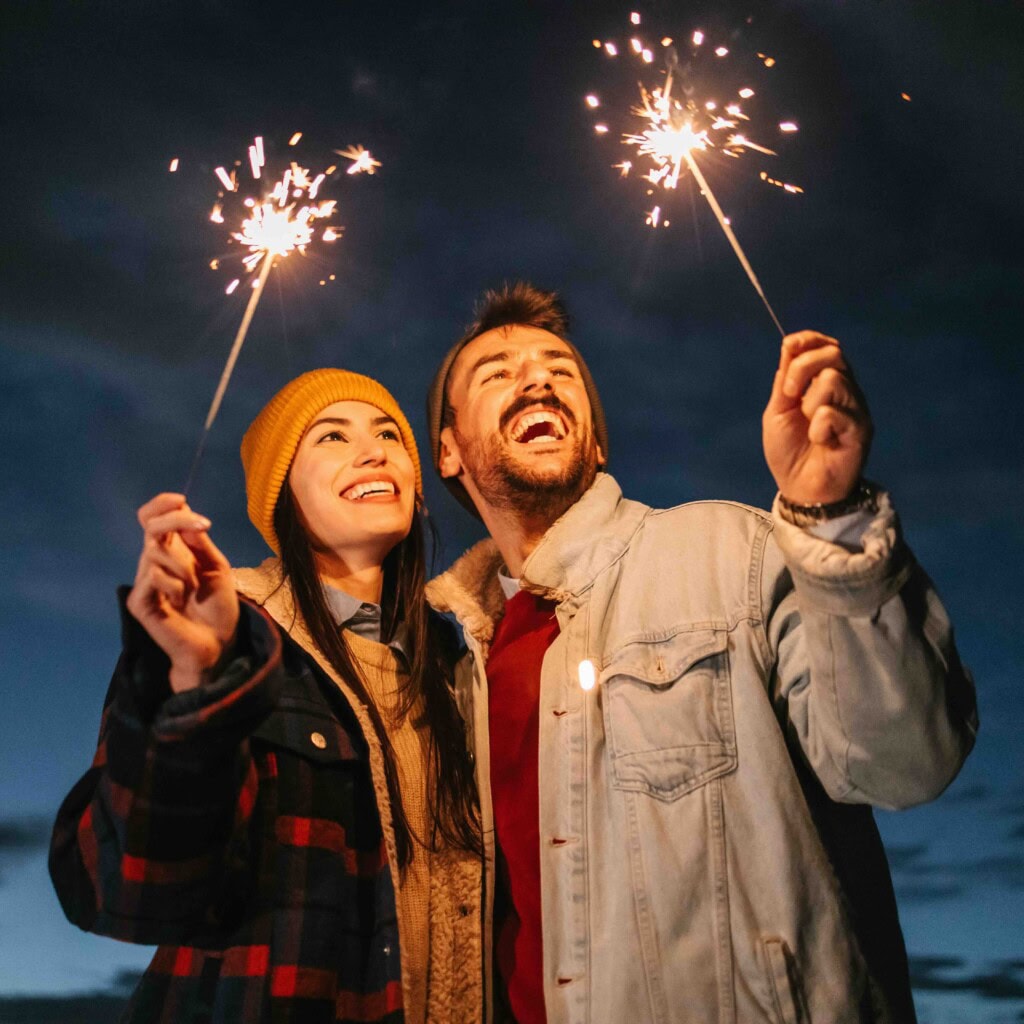 Glückliche Patienten freuen sich auf das leben ohne Brille nach dem Augenlasern in Düsseldorf bei Focus-Ärzten